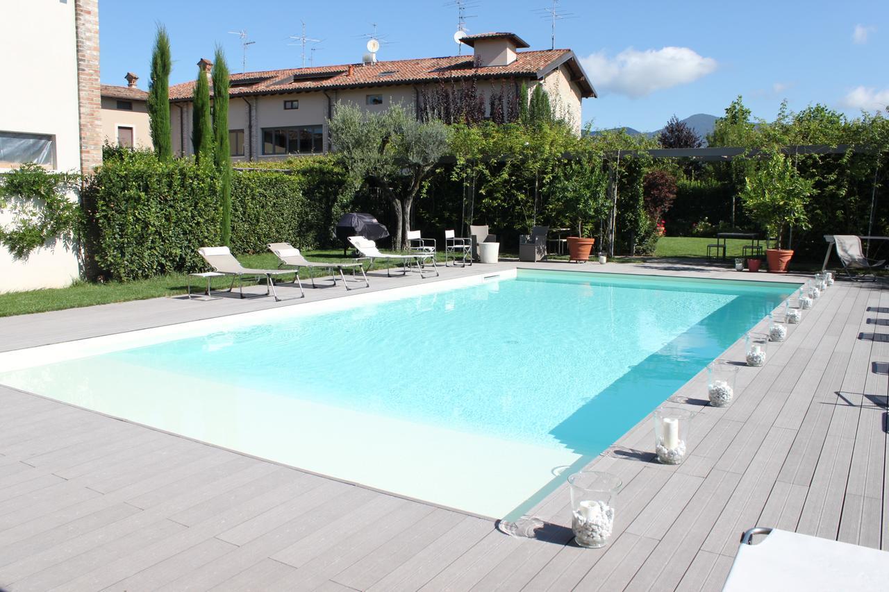 B&B A Ca' Minore Franciacorta Passirano ภายนอก รูปภาพ
