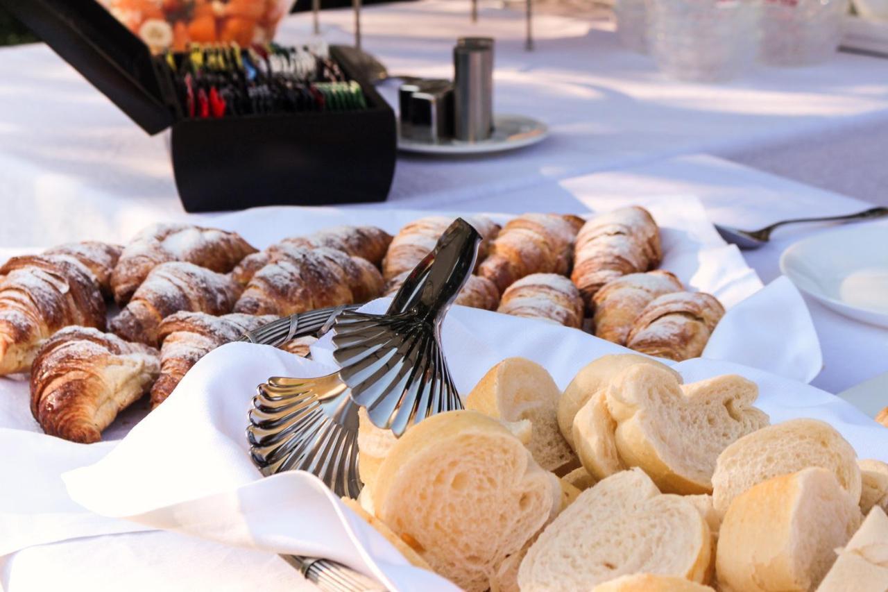B&B A Ca' Minore Franciacorta Passirano ภายนอก รูปภาพ